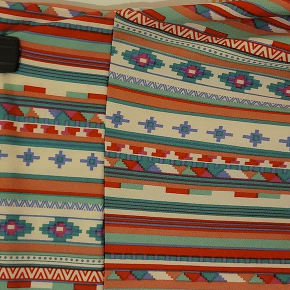 LulaRoe Azure Skirt - Picture 2 of 4